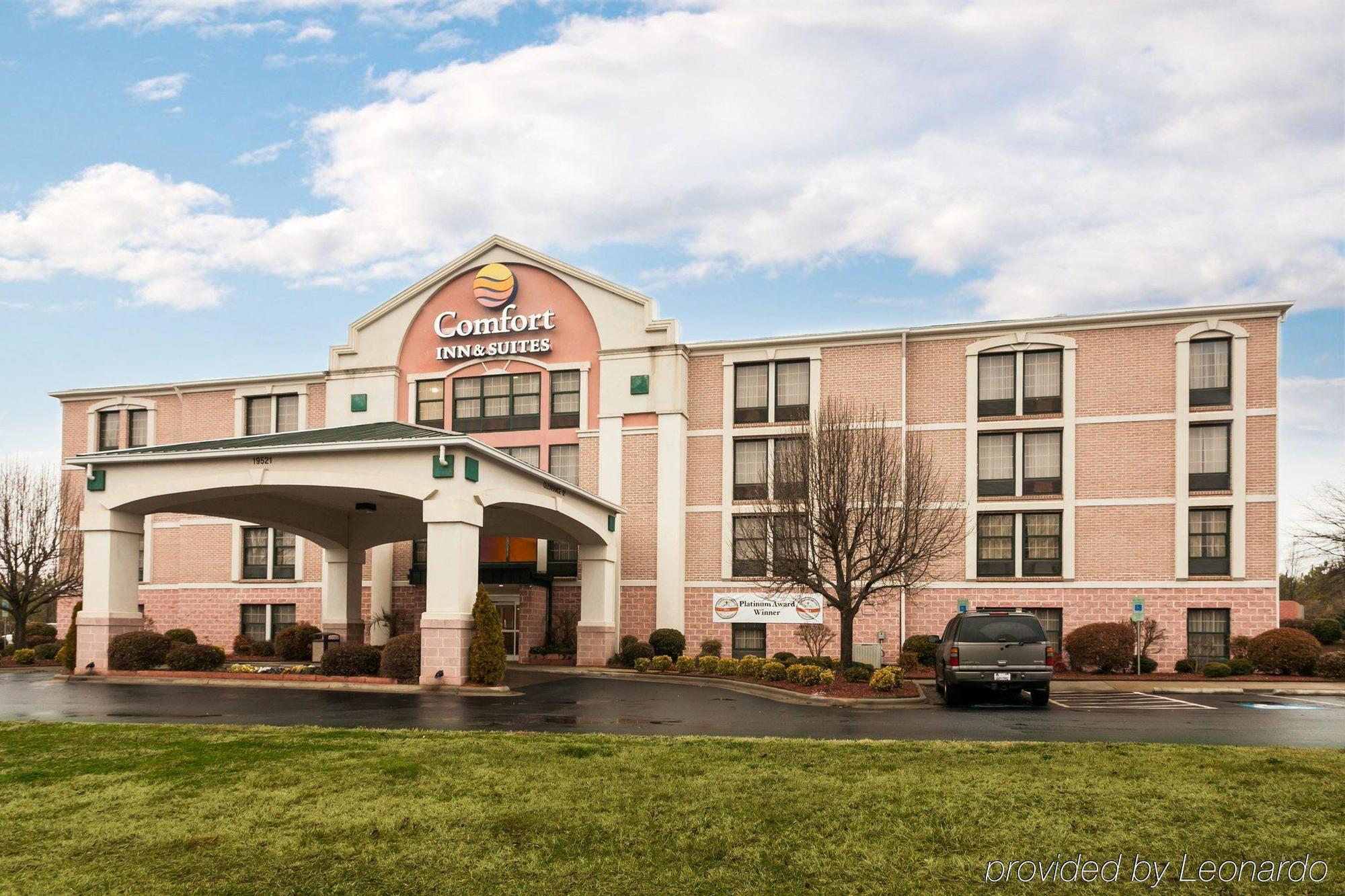 Comfort Inn & Suites Lake Norman Cornelius Exterior foto